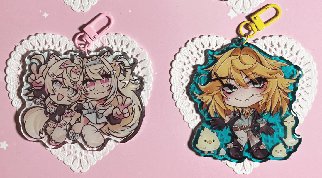 Genshin Impact gold mirror keychain